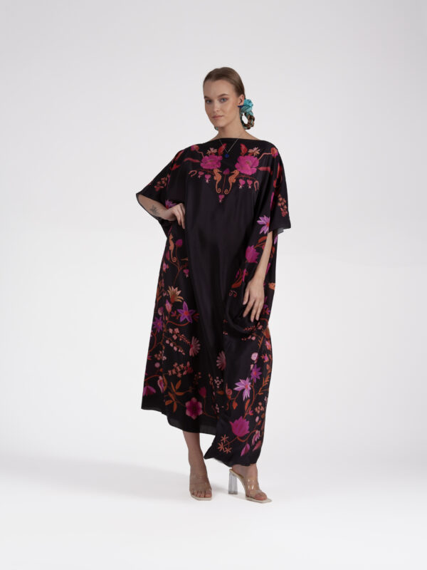 Unimoon siidist kaftan-kleit