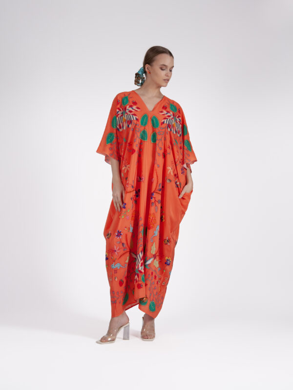 Unimoon siidist kaftan-kleit