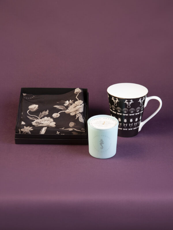 Kingikombo - siidrätik, kruus ja küünal