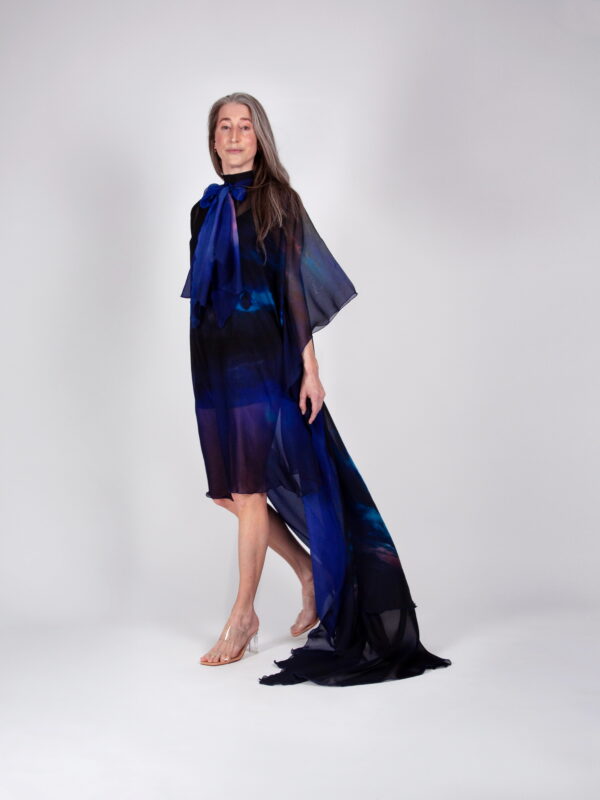 Tæwas siidšifoonist kleit